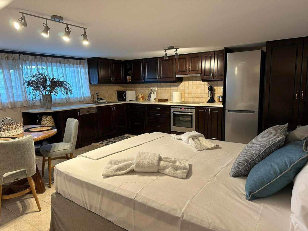 Karya Studios Karia  Экстерьер фото
